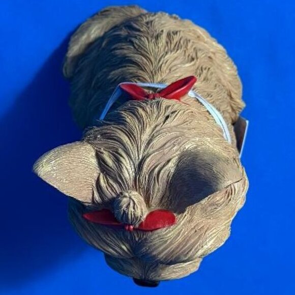 NEW ~ NWT YORKIE ~ YORKSHIRE TERRIER LOVE KISSES & HUGS GORGEOUS STATUE / FIGURE - Picture 13 of 16